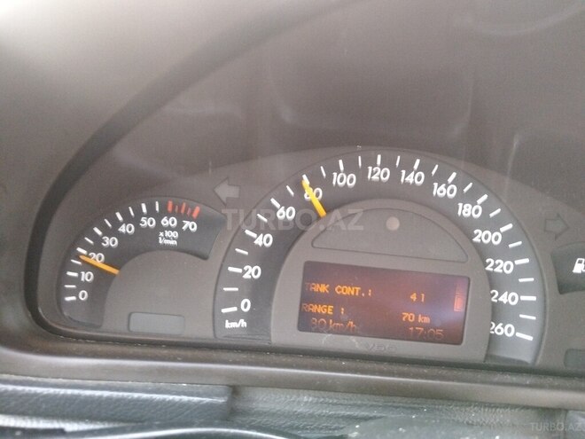 Mercedes C 240-13