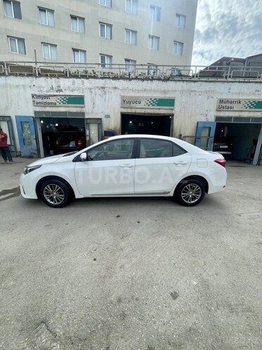 Toyota Corolla-2