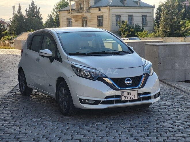Nissan Note-4