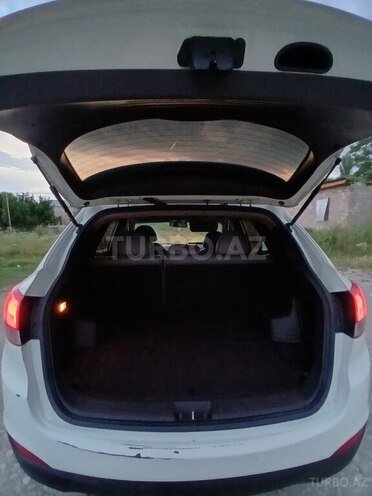 Hyundai ix35-6