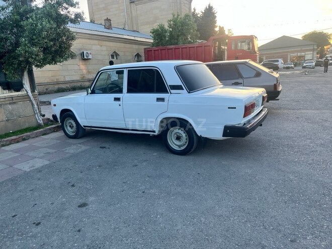 LADA (VAZ) 2107-4