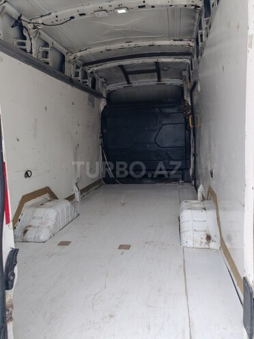 Ford Transit-7