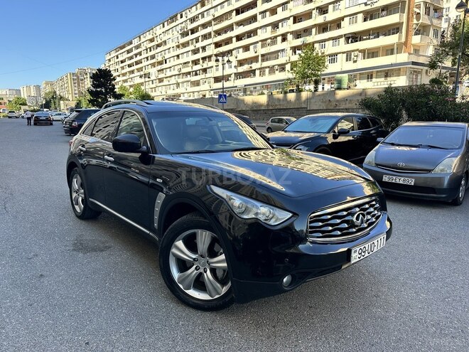 Infiniti FX35-7