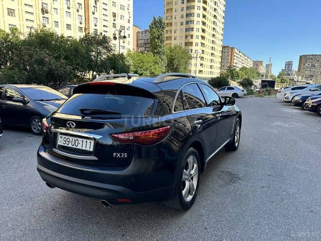 Infiniti FX35-9