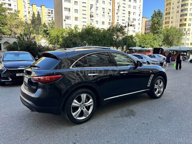 Infiniti FX35-8