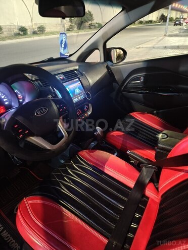 Kia Rio-8