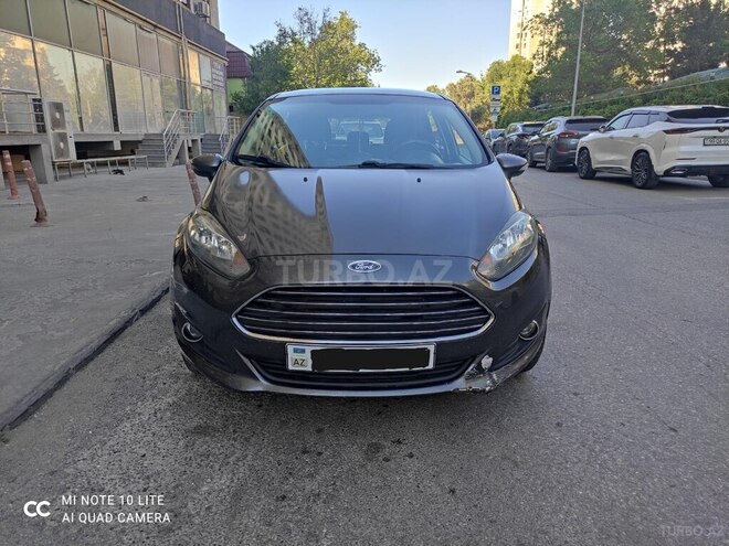 Ford Fiesta-1