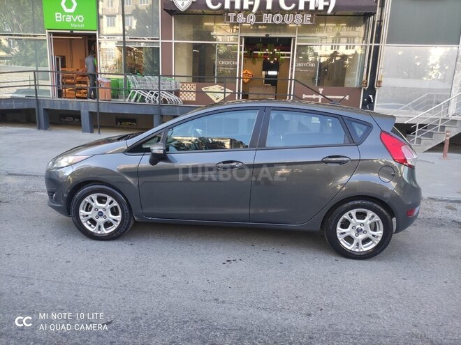 Ford Fiesta-3