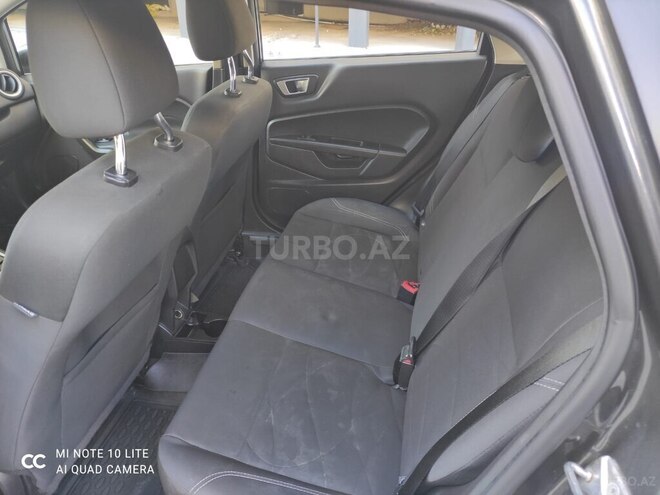 Ford Fiesta-8