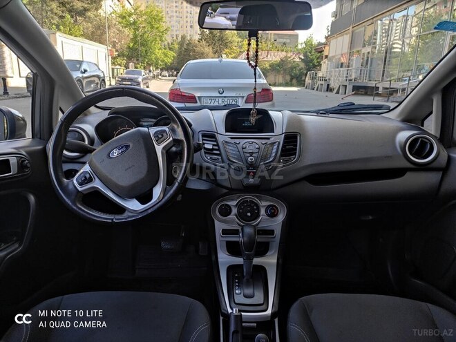 Ford Fiesta-7