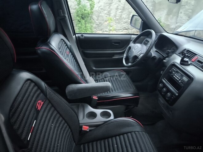 Honda CR-V-7