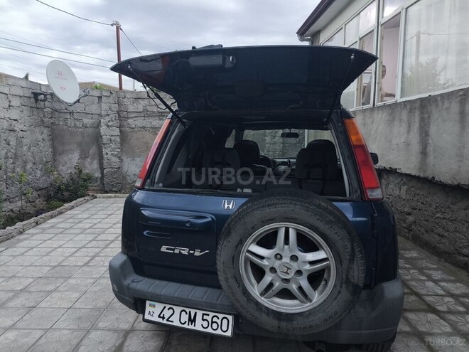 Honda CR-V-12