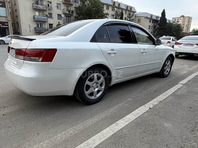 Hyundai Sonata-7