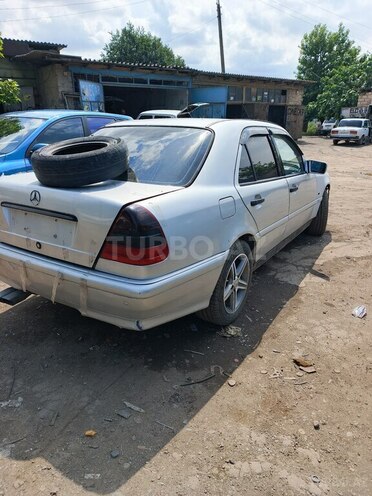Mercedes C 240-4