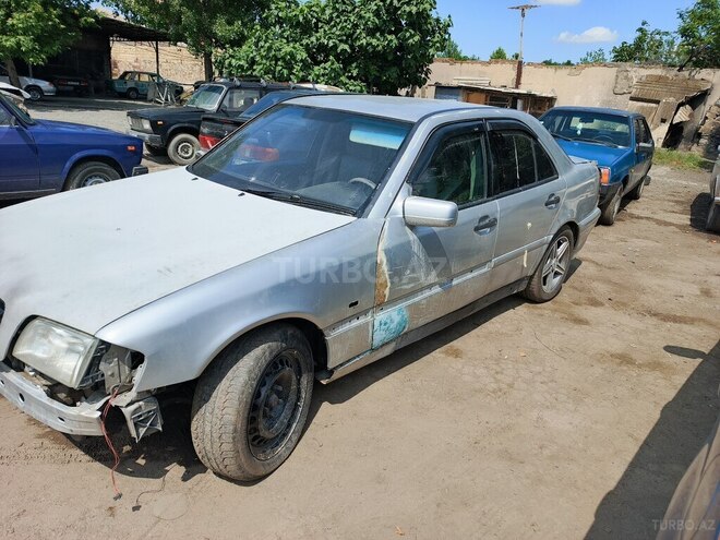 Mercedes C 240-8