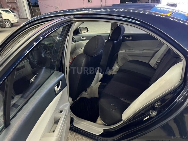 Hyundai Sonata-8