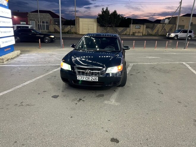 Hyundai Sonata-1