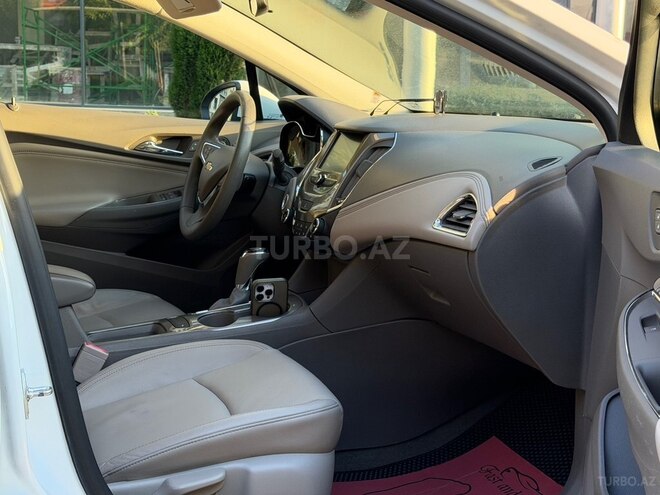 Chevrolet Cruze-8