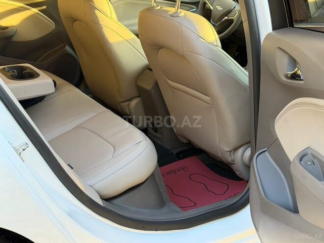 Chevrolet Cruze-9
