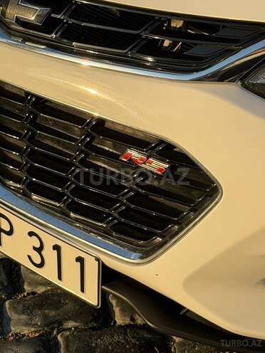 Chevrolet Cruze-14