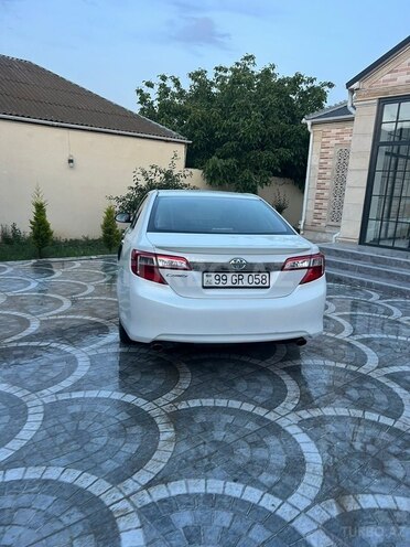 Toyota Camry-2