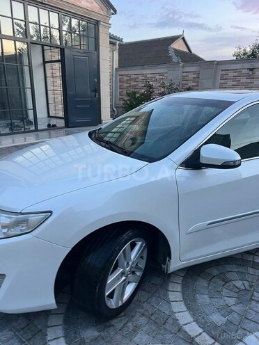 Toyota Camry-3