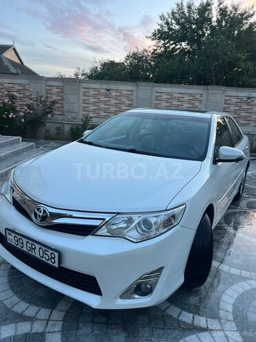Toyota Camry-8