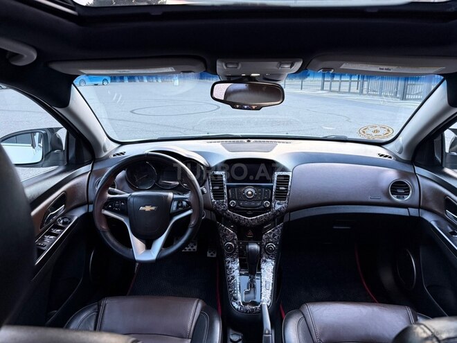 Chevrolet Cruze-11