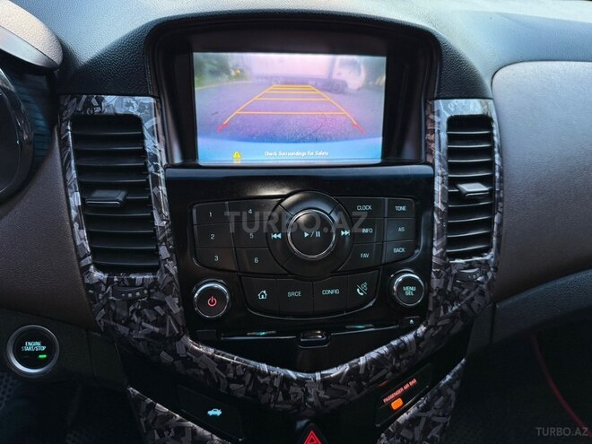 Chevrolet Cruze-17