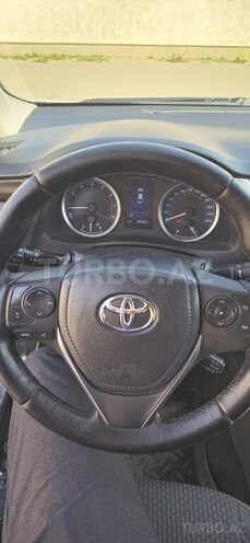 Toyota Corolla-6