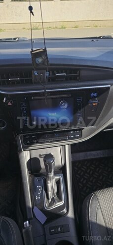 Toyota Corolla-8
