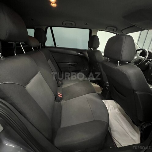 Opel Astra-10