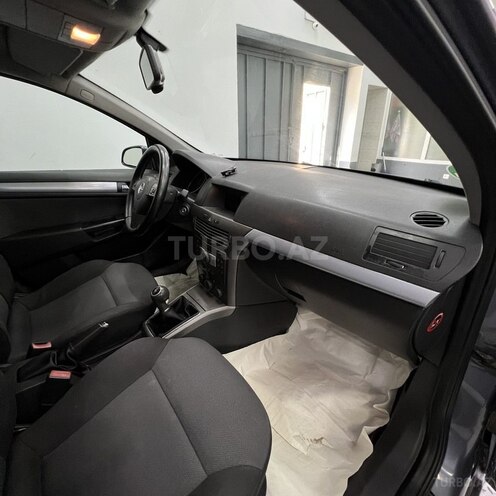 Opel Astra-9