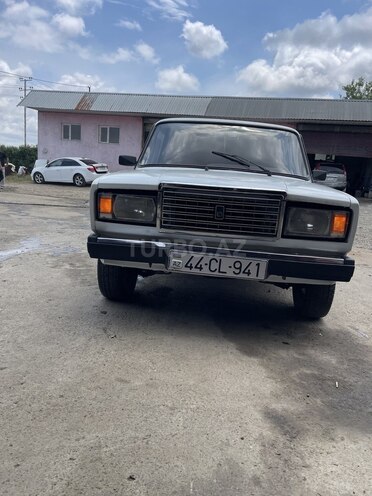 LADA (VAZ) 2107-1