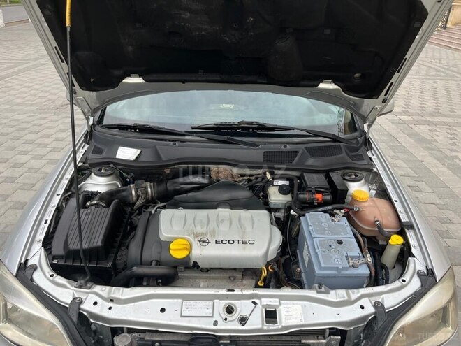 Opel Astra-12