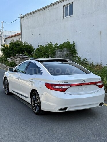 Hyundai Azera-6