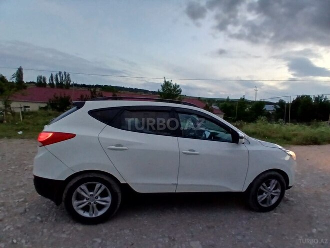 Hyundai ix35-4