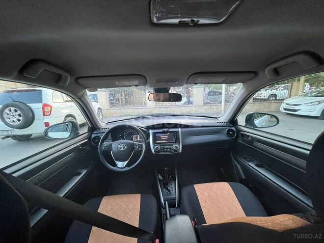 Toyota Corolla Fielder-5