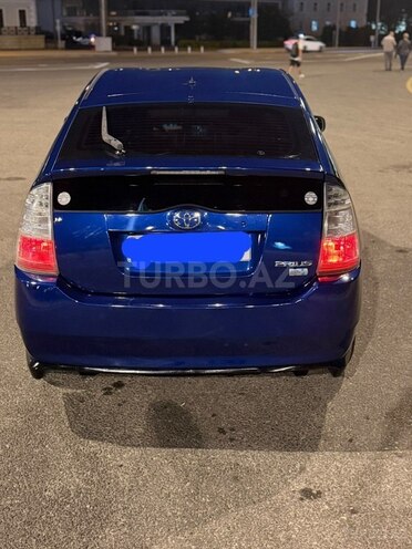 Toyota Prius-4