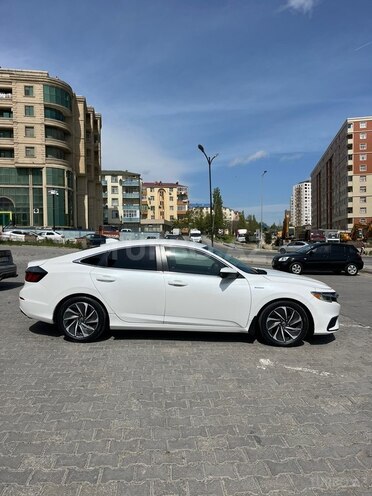 Honda Insight-4