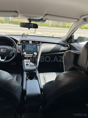 Honda Insight-12