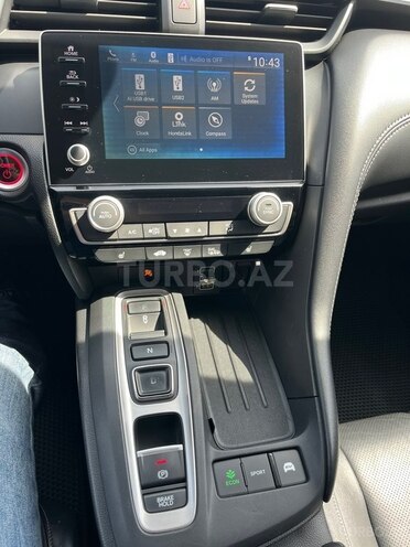 Honda Insight-19