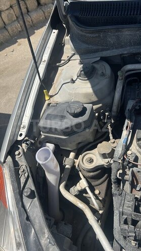 Hyundai Accent-5