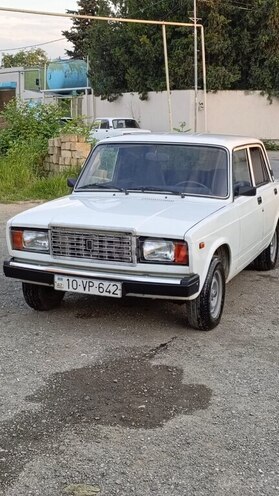 LADA (VAZ) 2107-1