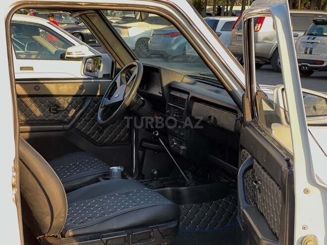 LADA (VAZ) Niva-4