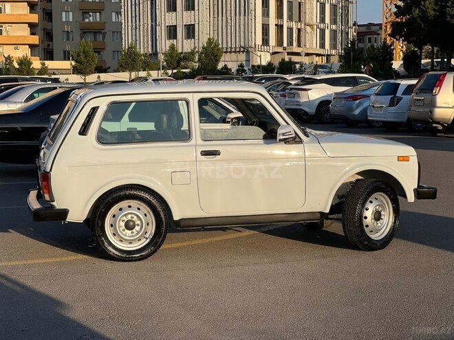 LADA (VAZ) Niva-2