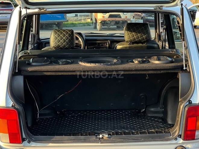LADA (VAZ) Niva-12