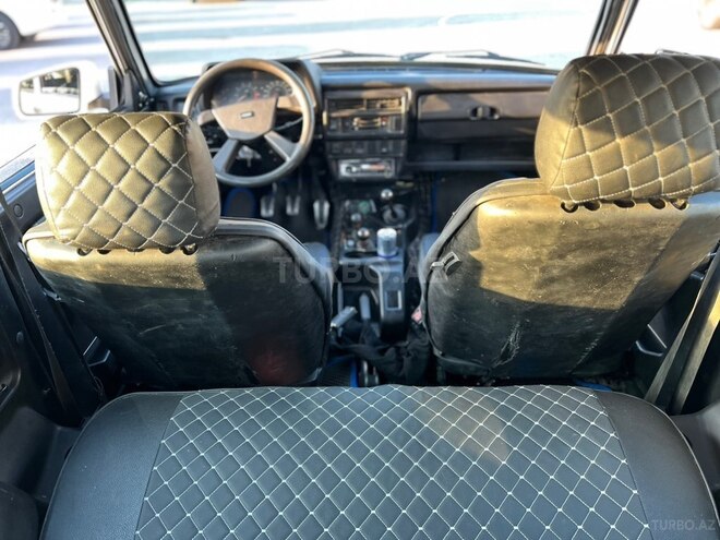 LADA (VAZ) Niva-15