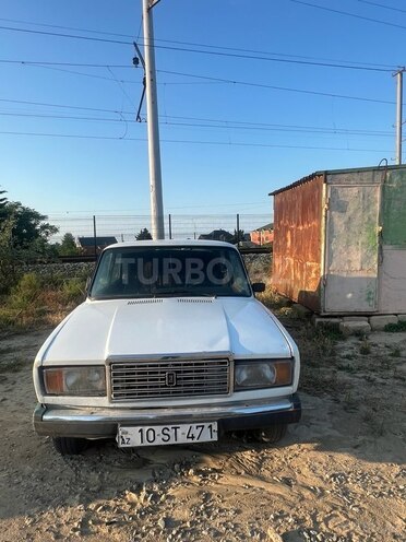 LADA (VAZ) 2107-1