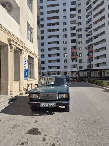 LADA (VAZ) 2107-1